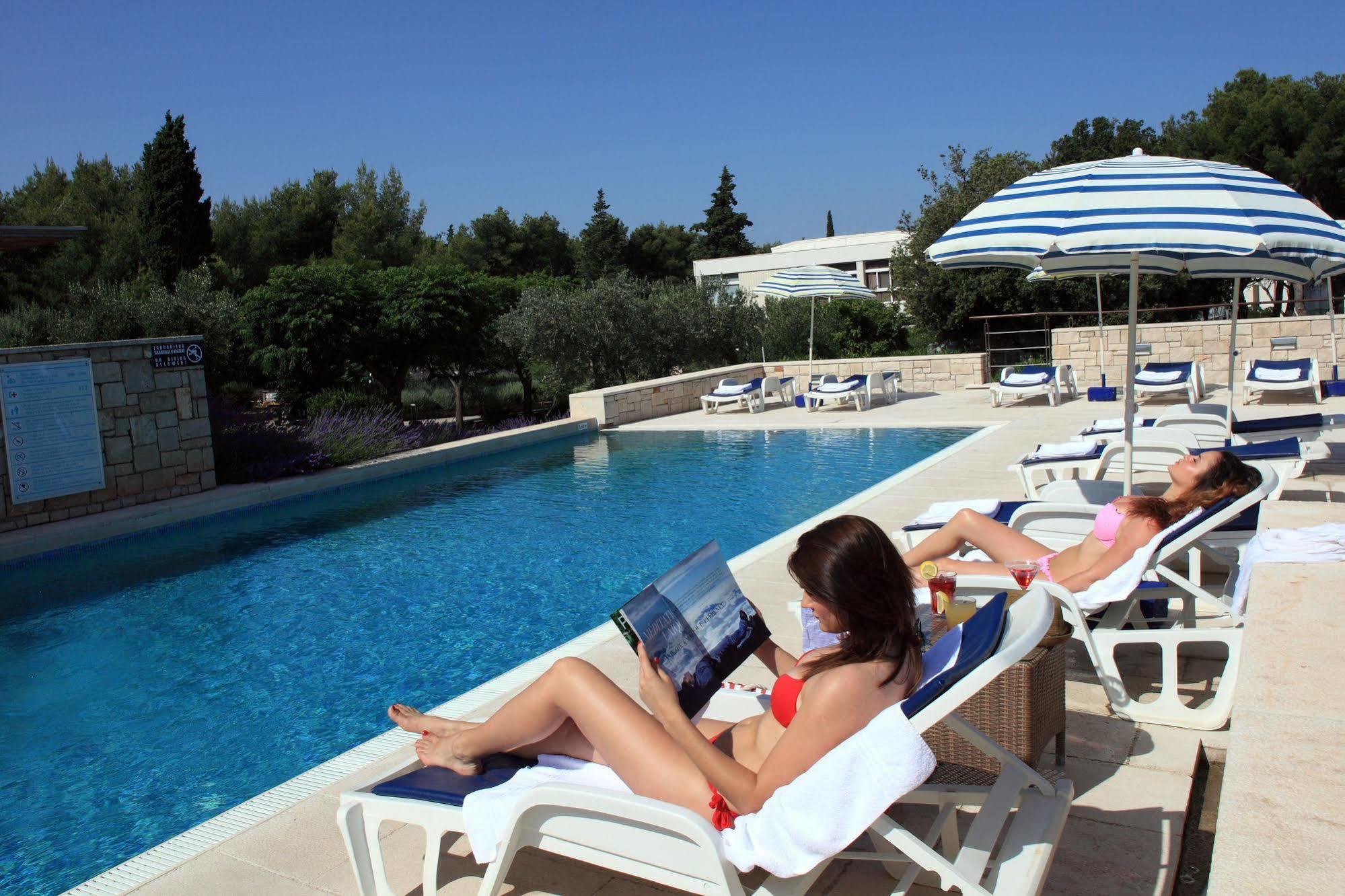 Bluesun Villa Vela Luka Supetar Exterior photo